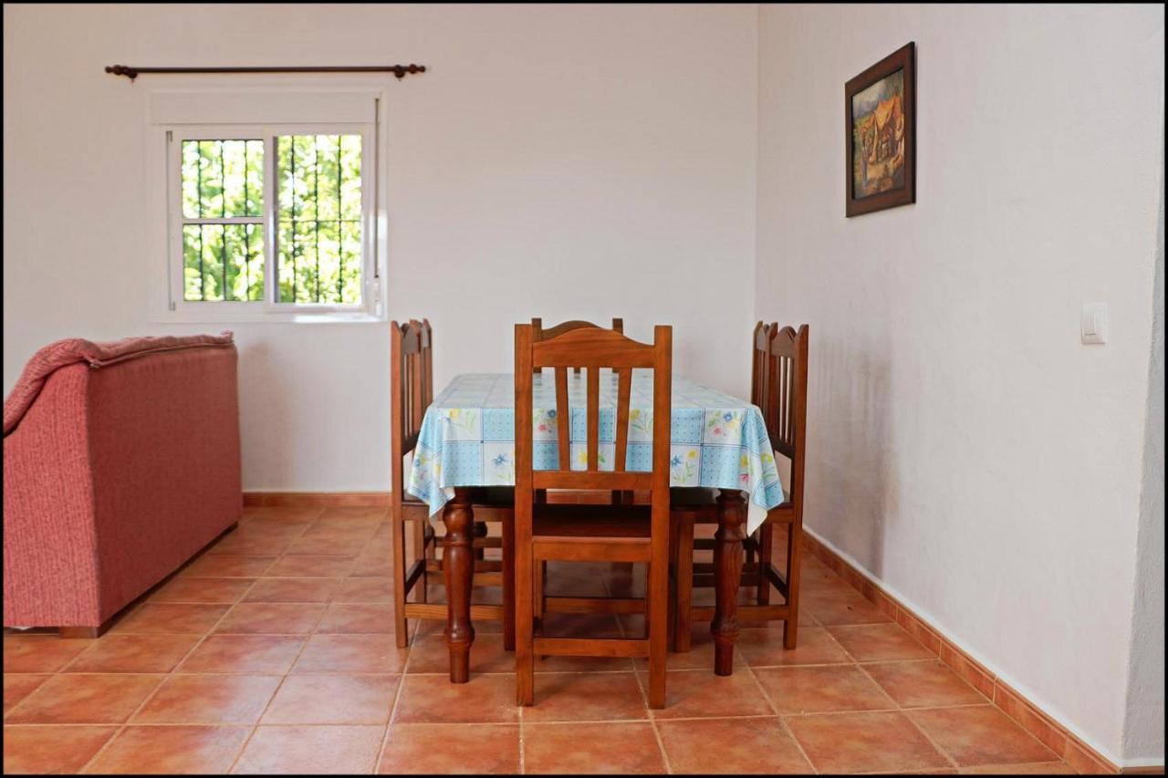 Chalet Rustico Roche كونيل ذي لا فرونتيرا المظهر الخارجي الصورة