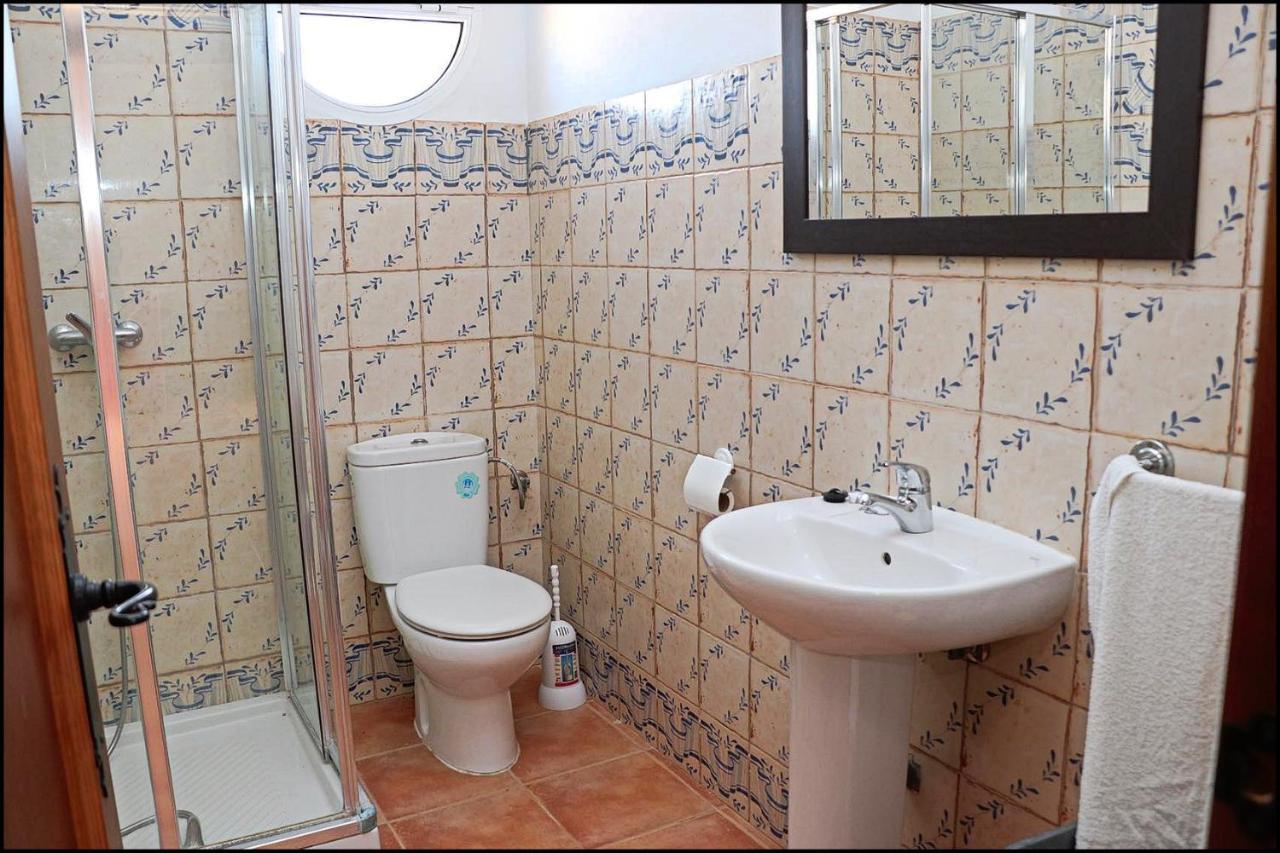 Chalet Rustico Roche كونيل ذي لا فرونتيرا المظهر الخارجي الصورة