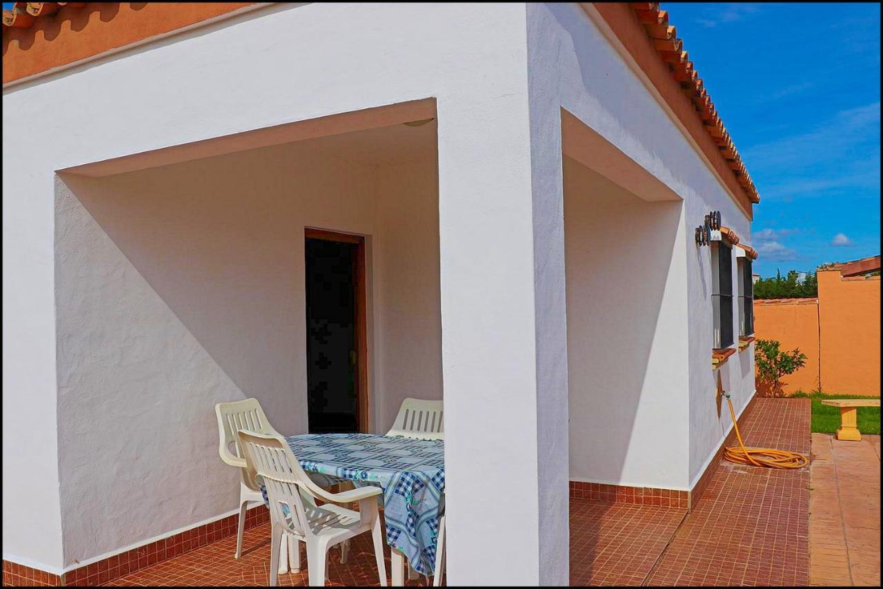Chalet Rustico Roche كونيل ذي لا فرونتيرا المظهر الخارجي الصورة