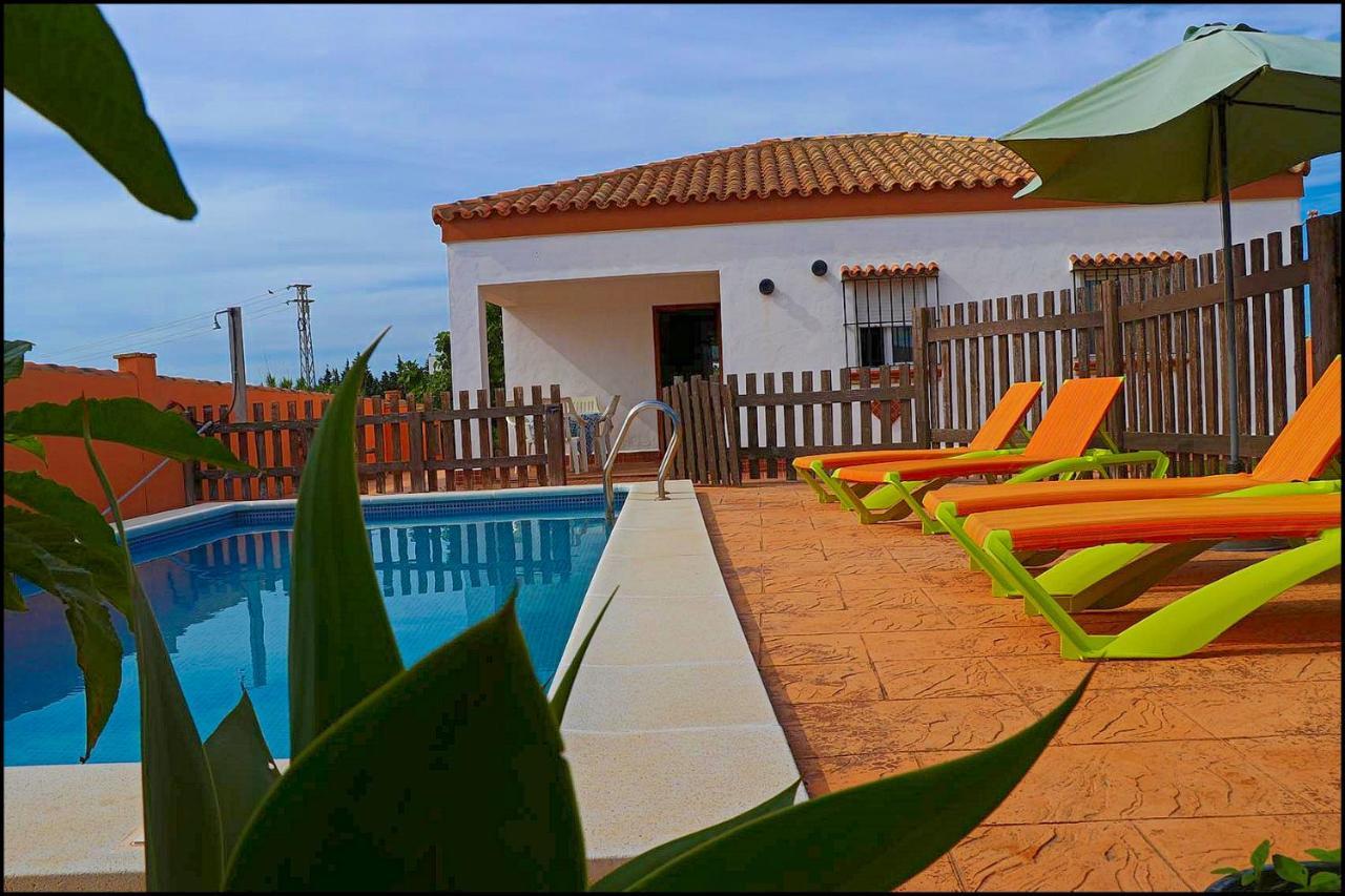 Chalet Rustico Roche كونيل ذي لا فرونتيرا المظهر الخارجي الصورة