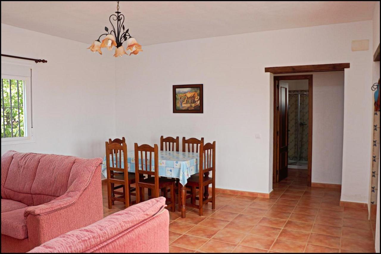 Chalet Rustico Roche كونيل ذي لا فرونتيرا المظهر الخارجي الصورة